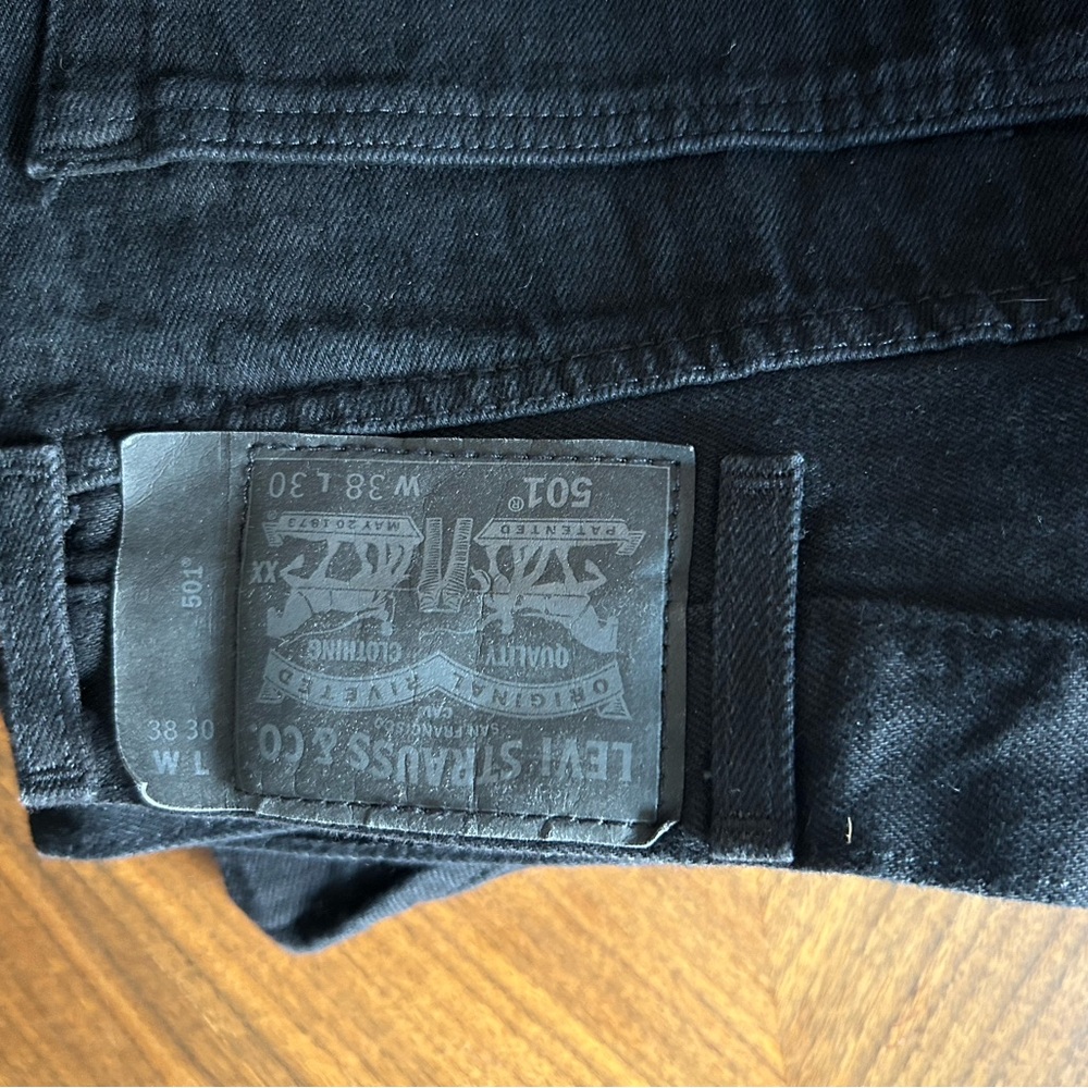 Levi's Black Relaxed Jeans Classic Style - Picture 2 of 2